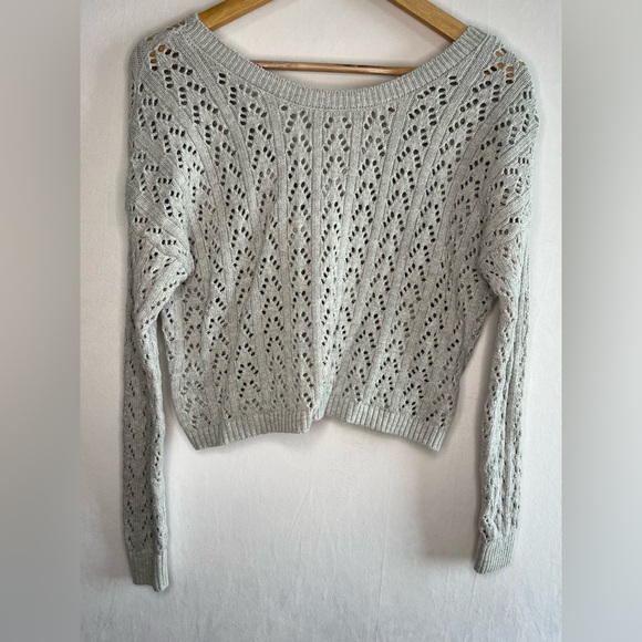 Hollister Sweaters - Hollister Long-Sleeve Crochet Twist Reversible Sweater In Gray Women’s Size XS